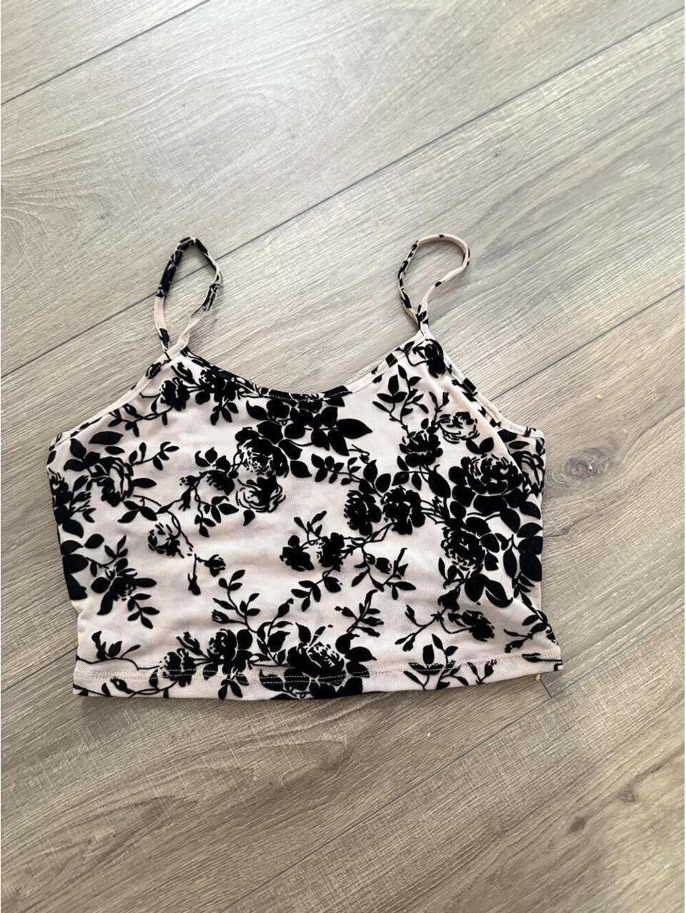 SHEIN Women's Pink and Multi Crop-top
